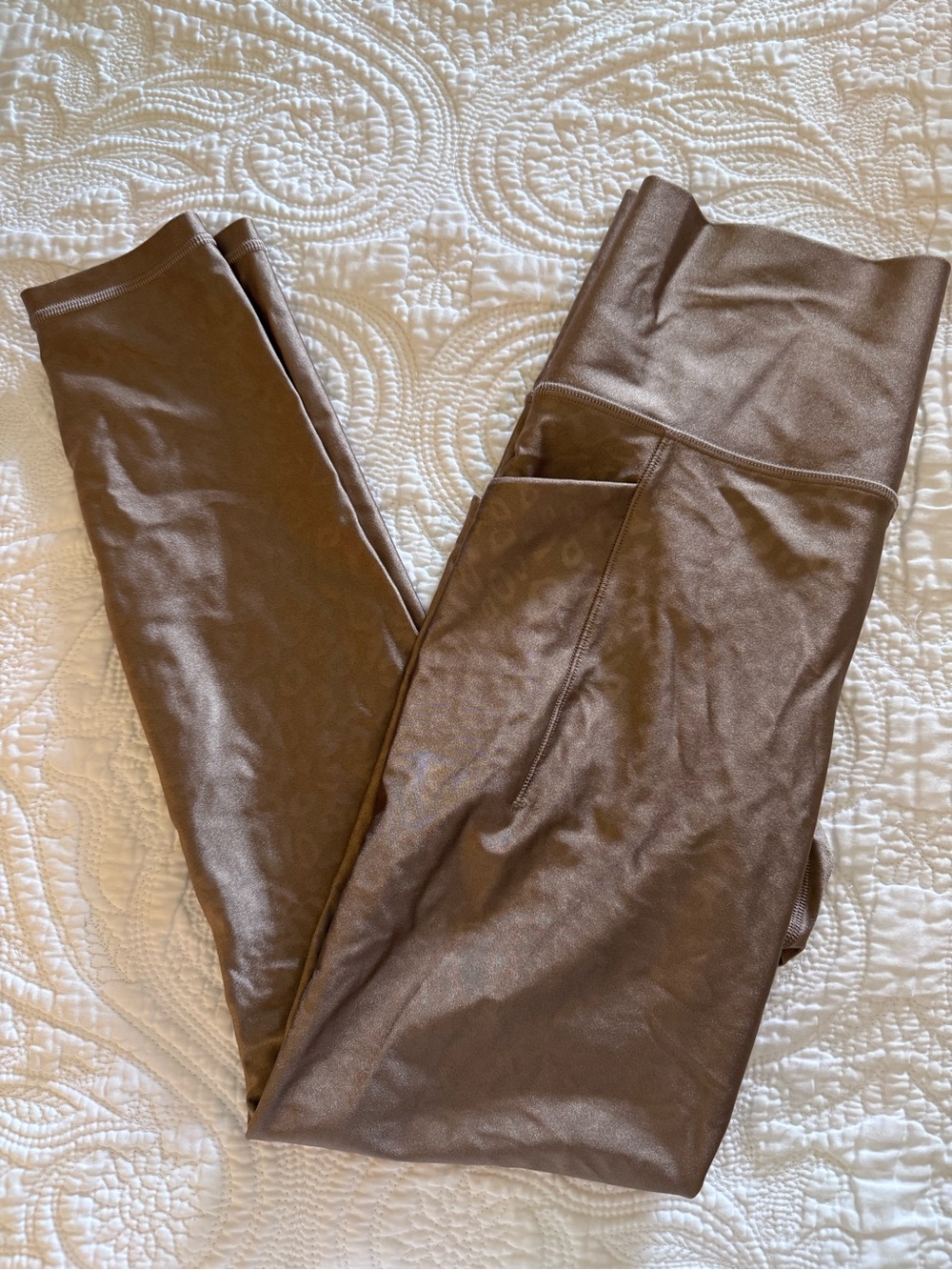 Athleta Tan/Brown Salutation Stash Embossed 7/8 Tights